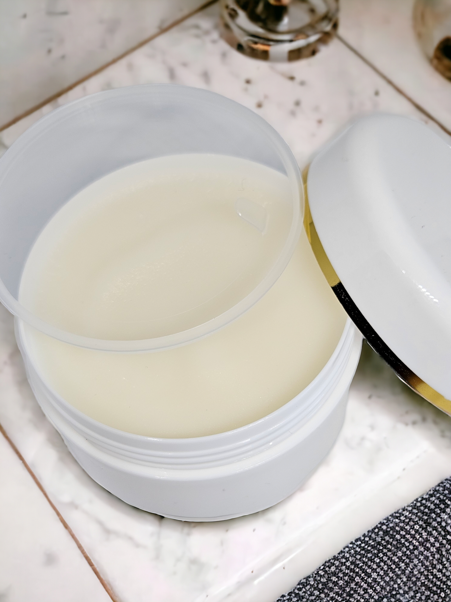 fragranced body butter ~ shea butter and apricot kernel 100g