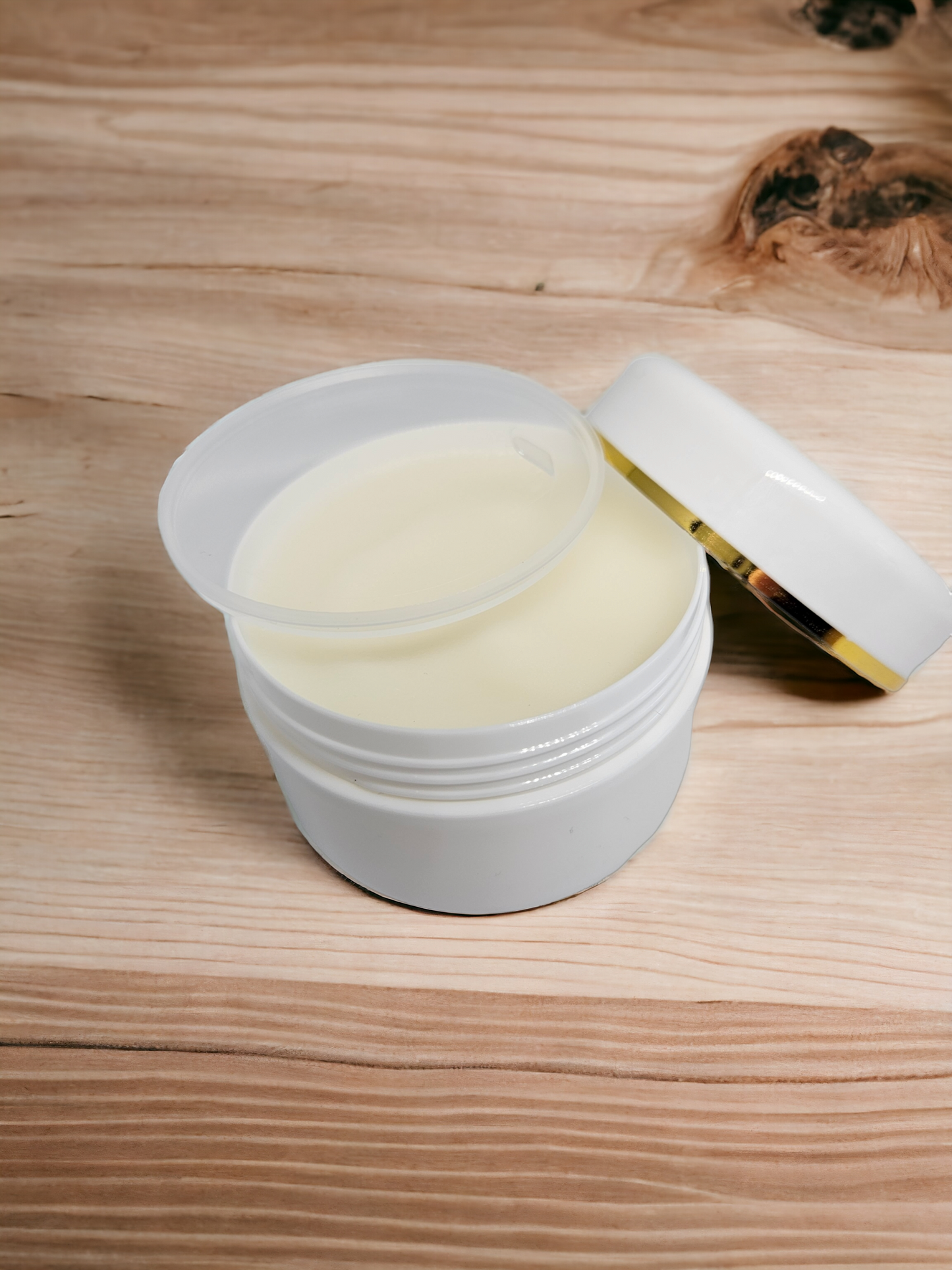 fragranced body butter ~ shea butter and apricot kernel 100g